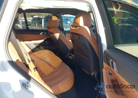 2021 BMW X5 xDrive40I z USA, uszkodzony, nr VIN 5UXCR6C02M9H58488